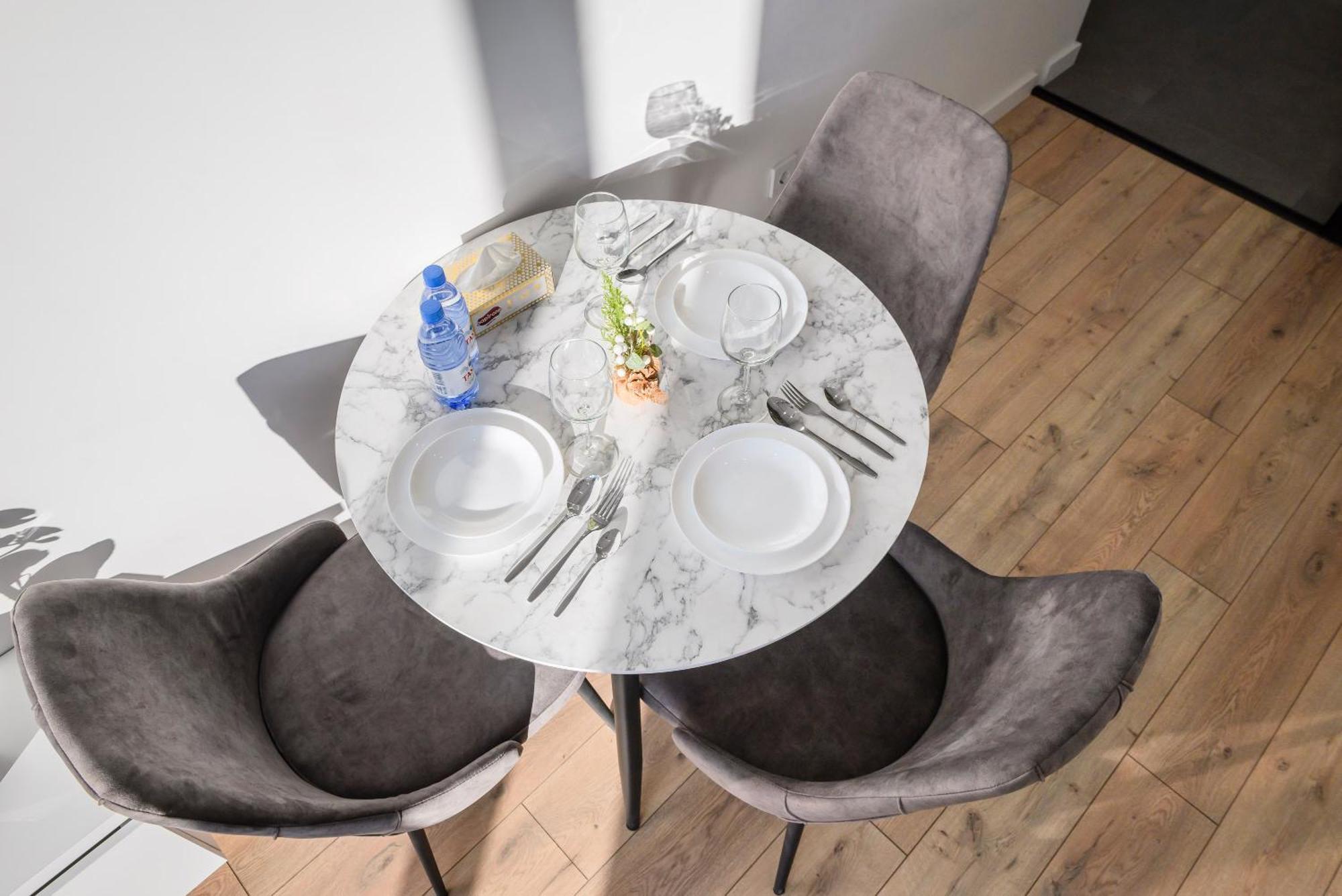 Five Business-Class Rooms In R-House Near Mega Center アルマトイ エクステリア 写真