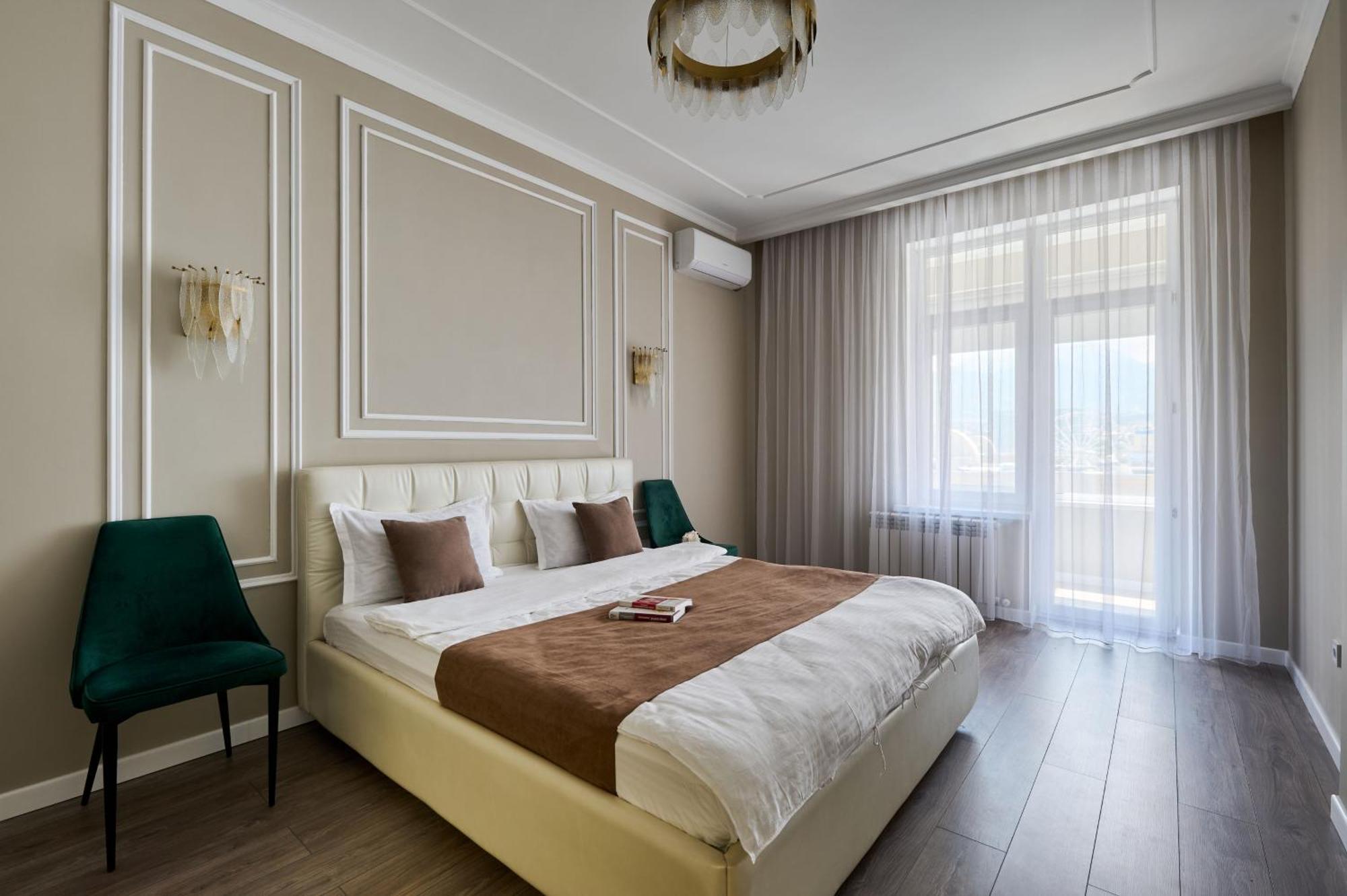 Five Business-Class Rooms In R-House Near Mega Center アルマトイ エクステリア 写真