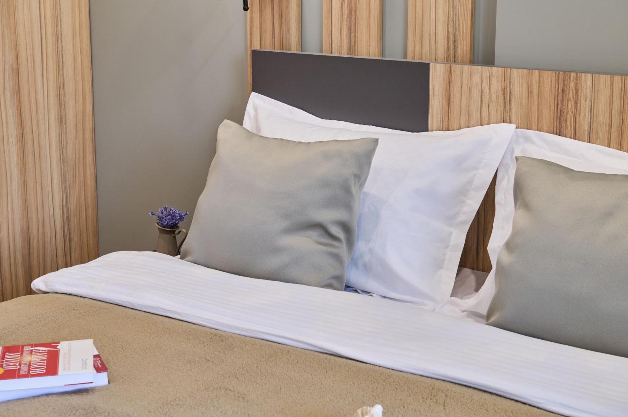 Five Business-Class Rooms In R-House Near Mega Center アルマトイ エクステリア 写真